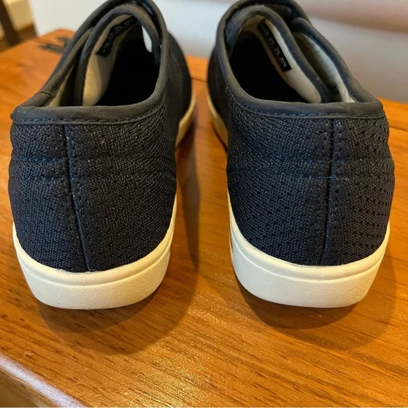 Youyun Slip-On Shoes‎ - Picture 7 of 10